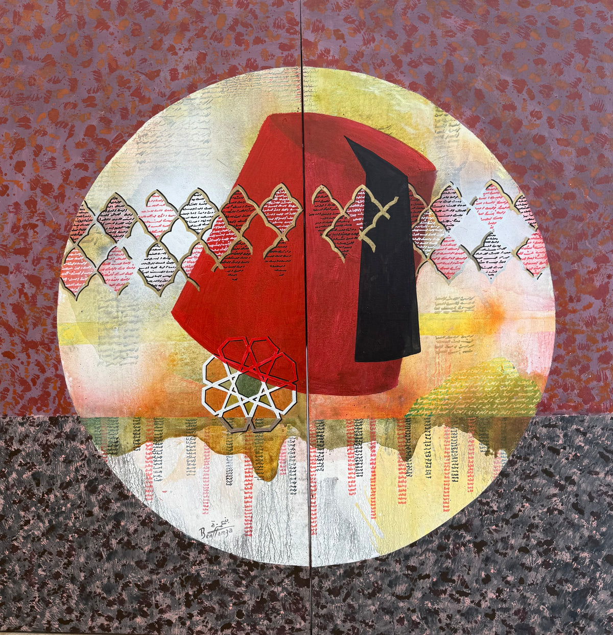 Tarbouche rouge et motifs en losanges — Mohamed Benhamza, Technique mixte sur toile, 150 × 150 cm